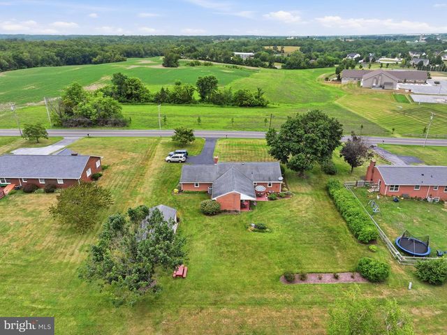 16913 FAIRVIEW RD, Hagerstown, MD 21740