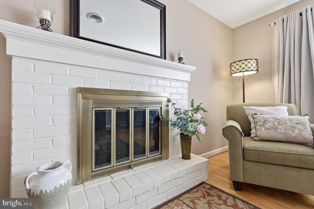 16913 FAIRVIEW RD, Hagerstown, MD 21740