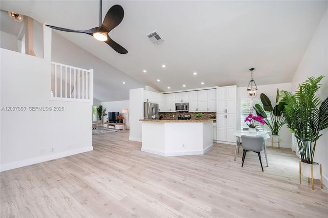 1381 NW 144th Ave, Pembroke Pines, FL 33028