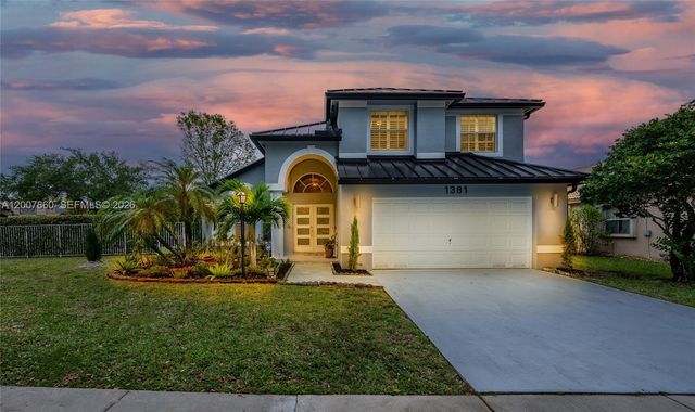 1381 NW 144th Ave, Pembroke Pines, FL 33028