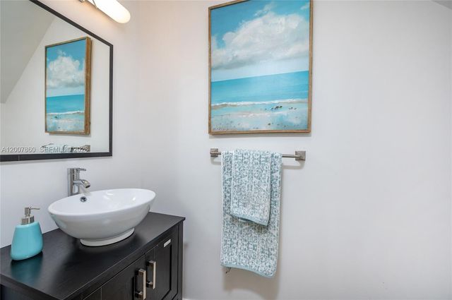 1381 NW 144th Ave, Pembroke Pines, FL 33028