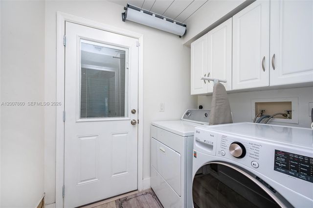 1381 NW 144th Ave, Pembroke Pines, FL 33028