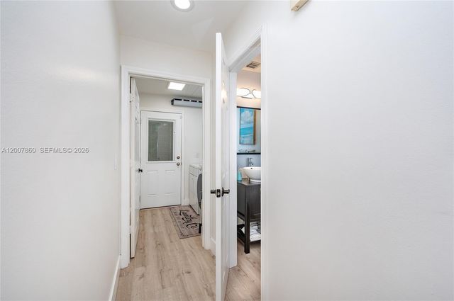 1381 NW 144th Ave, Pembroke Pines, FL 33028