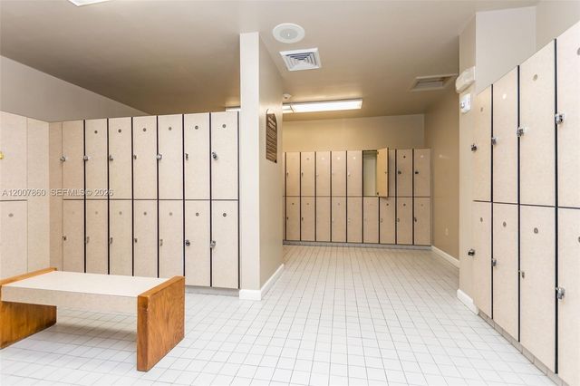 1381 NW 144th Ave, Pembroke Pines, FL 33028