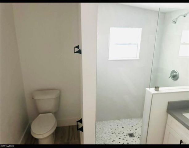 4560 Capri DR, Naples, FL 34103