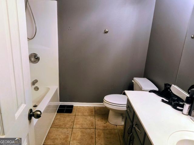 125 Clear Spring Lane, Oxford, GA 30054