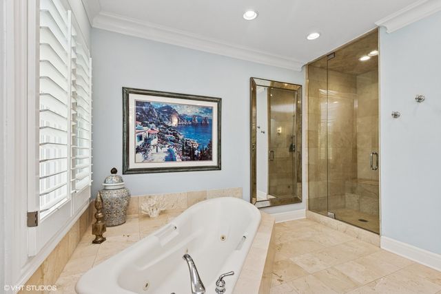 1181 Gavin Court, Lake Forest, IL 60045