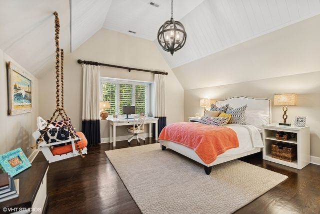 1181 Gavin Court, Lake Forest, IL 60045