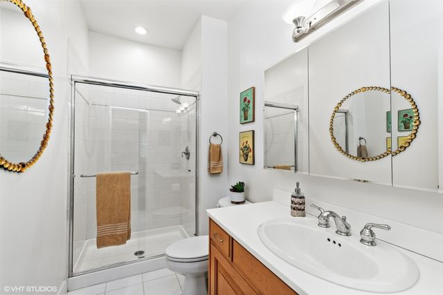 1181 Gavin Court, Lake Forest, IL 60045