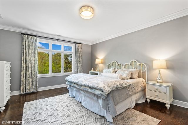 1181 Gavin Court, Lake Forest, IL 60045