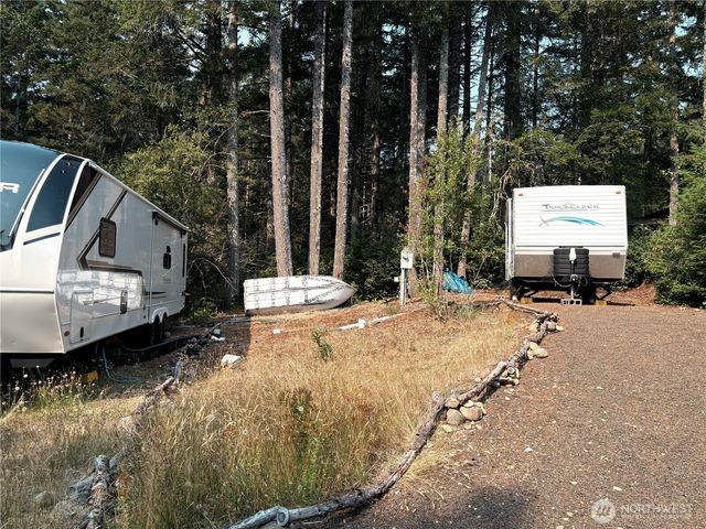 110 N Napilikai Drive, Lilliwaup, WA 98555
