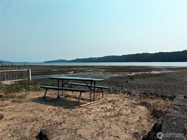 110 N Napilikai Drive, Lilliwaup, WA 98555