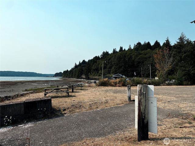 110 N Napilikai Drive, Lilliwaup, WA 98555