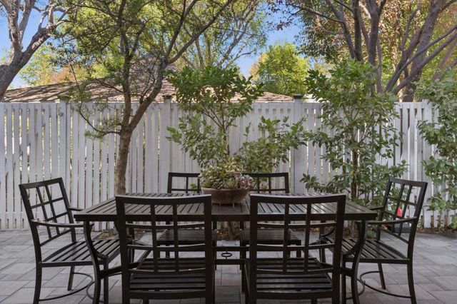 671 Fox Court, Redwood City, CA 94061