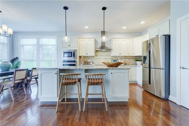 6945 Silverton Glen, Victor, NY 14564
