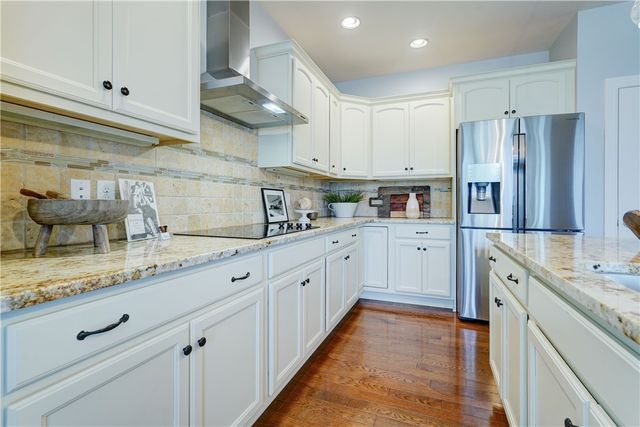 6945 Silverton Glen, Victor, NY 14564