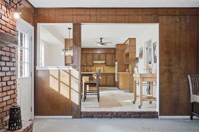 805 W Glenwood Avenue, Broken Arrow, OK 74011