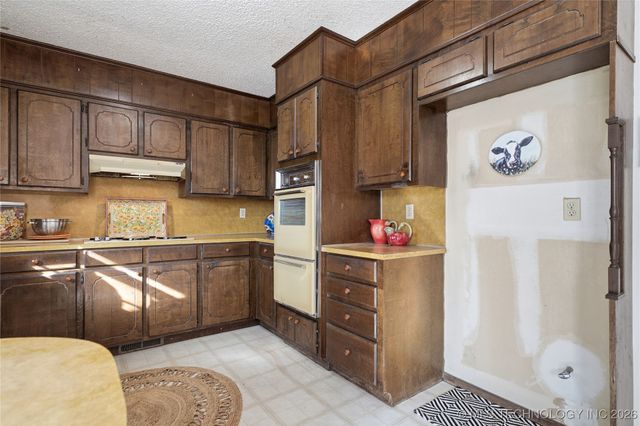 805 W Glenwood Avenue, Broken Arrow, OK 74011