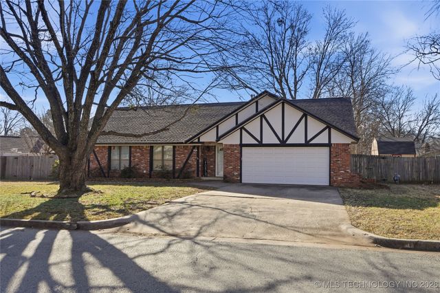 805 W Glenwood Avenue, Broken Arrow, OK 74011