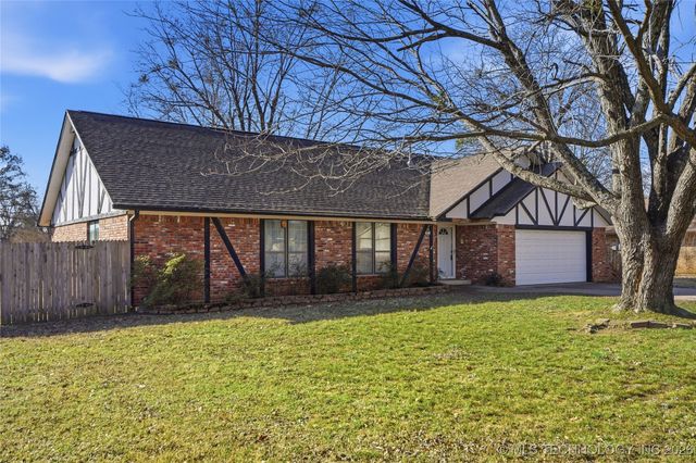 805 W Glenwood Avenue, Broken Arrow, OK 74011