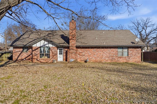 805 W Glenwood Avenue, Broken Arrow, OK 74011