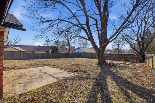805 W Glenwood Avenue, Broken Arrow, OK 74011
