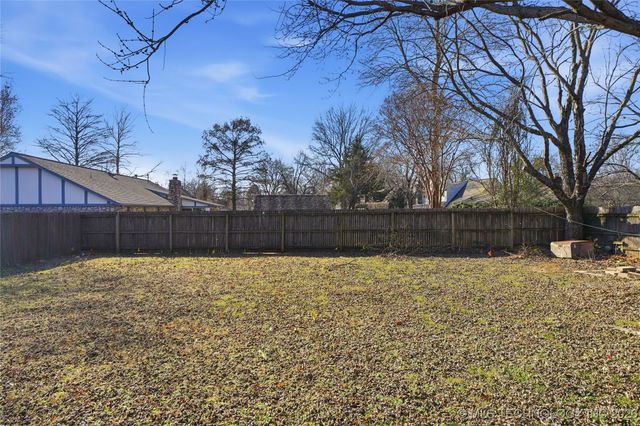 805 W Glenwood Avenue, Broken Arrow, OK 74011