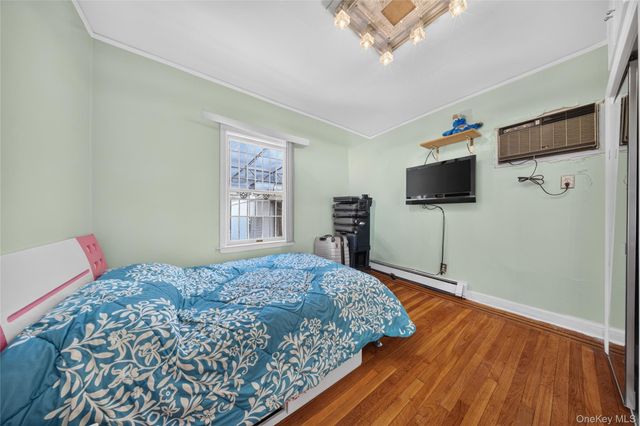 47-39 197th Street, Flushing, NY 11358