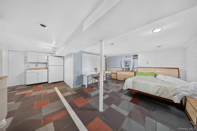 47-39 197th Street, Flushing, NY 11358