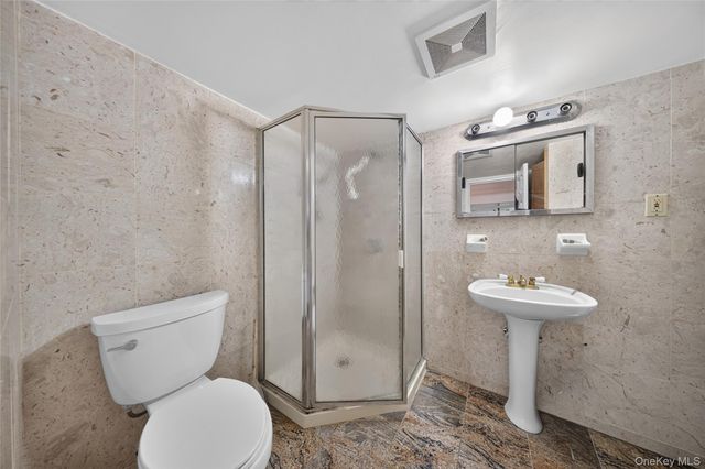 47-39 197th Street, Flushing, NY 11358