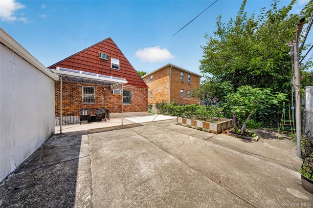 47-39 197th Street, Flushing, NY 11358