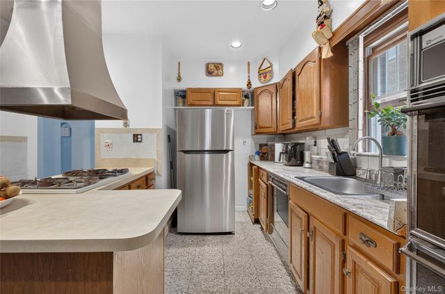 47-39 197th Street, Flushing, NY 11358