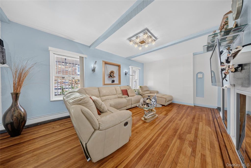 47-39 197th Street, Flushing, NY 11358 — photo 4