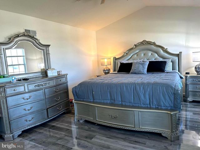 266 N ALPINE DR, York, PA 17408