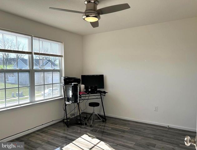 266 N ALPINE DR, York, PA 17408