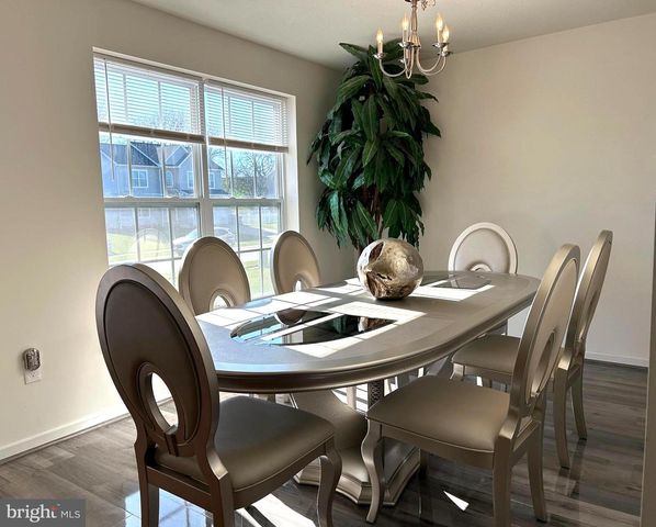 266 N ALPINE DR, York, PA 17408