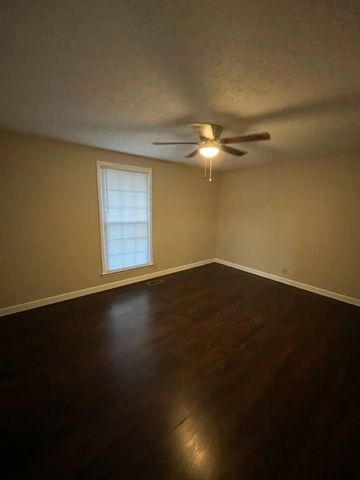 345 Pleasant Green Dr, Goodlettsville, TN 37072