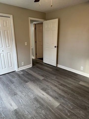 345 Pleasant Green Dr, Goodlettsville, TN 37072