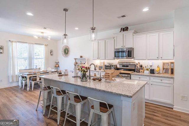 228 River Station Drive, Monroe, GA 30656