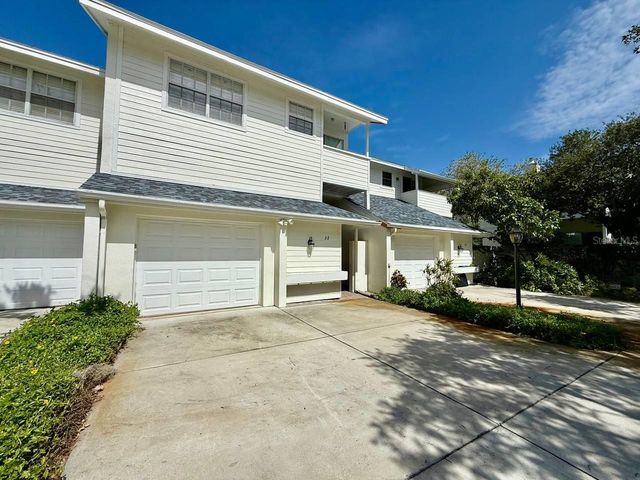 5220 S RUSSELL STREET 32, Tampa, FL 33611