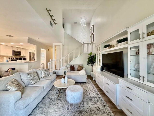 5220 S RUSSELL STREET 32, Tampa, FL 33611