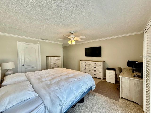 5220 S RUSSELL STREET 32, Tampa, FL 33611