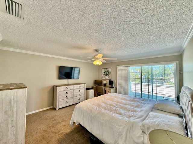 5220 S RUSSELL STREET 32, Tampa, FL 33611