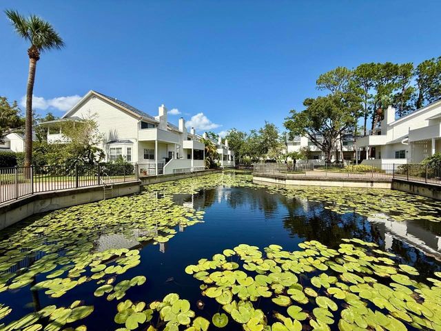 5220 S RUSSELL STREET 32, Tampa, FL 33611