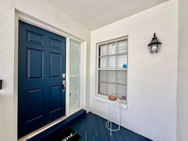 5220 S RUSSELL STREET 32, Tampa, FL 33611