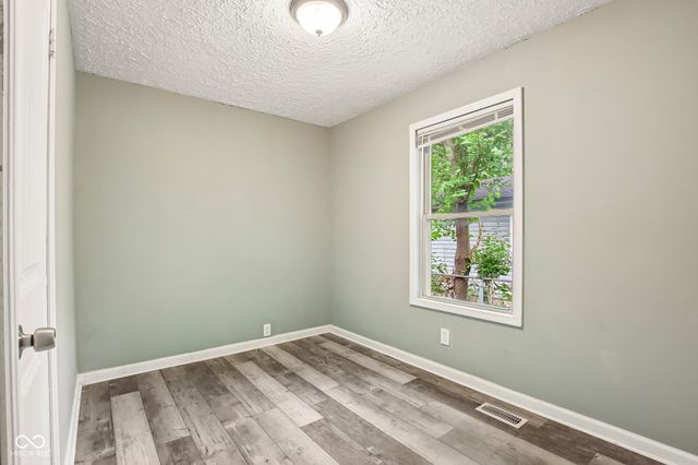 2830 Roberta Drive, Indianapolis, IN 46222