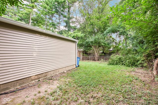 2830 Roberta Drive, Indianapolis, IN 46222