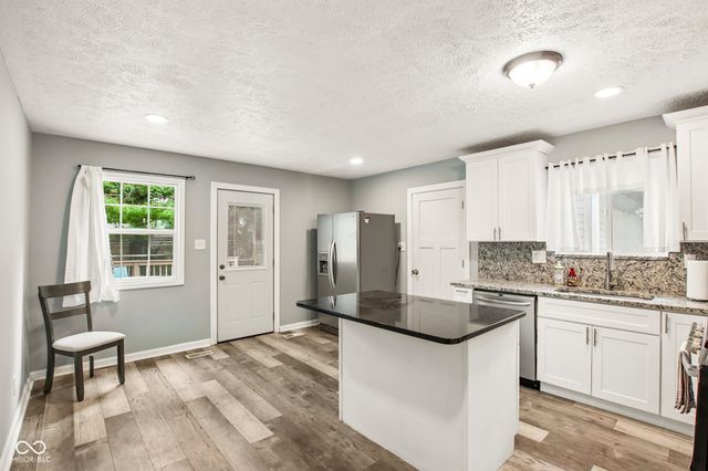 2830 Roberta Drive, Indianapolis, IN 46222