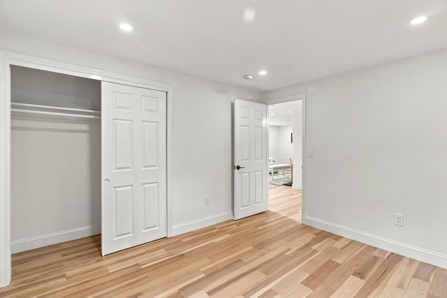 43 Quaker Road, Hyannis, MA 02601