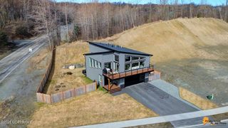 8876 Beck's View Circle, Anchorage, AK 99502
